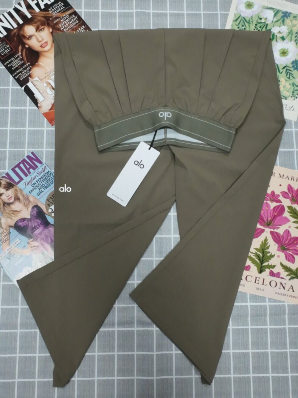 Brand New🌱ALO Yoga Olive Tree Suit Up Pants Regular 30 inseam - Picture 5 of 6